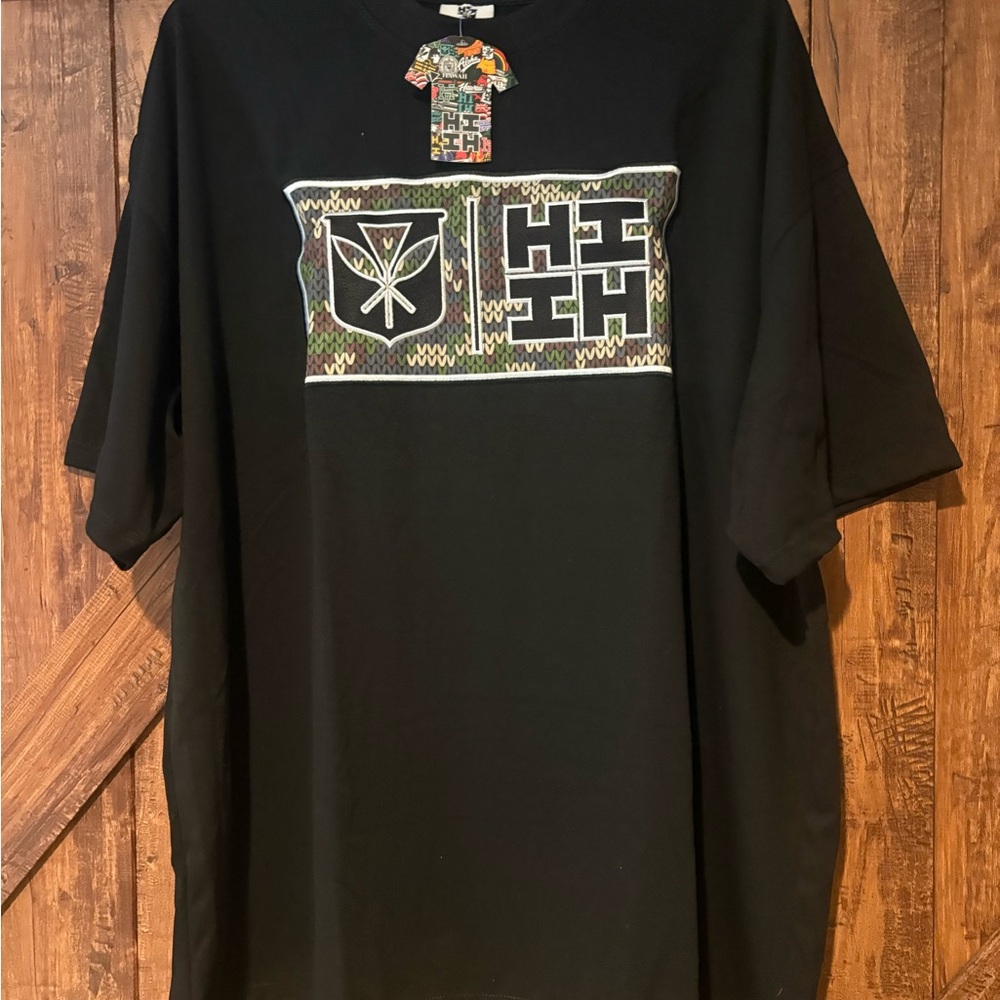 Hawaiis Finest CAMO Graphic Men's T-Shirt